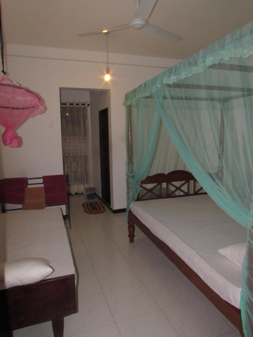 Rainbow Guest House Mirissa Ngoại thất bức ảnh